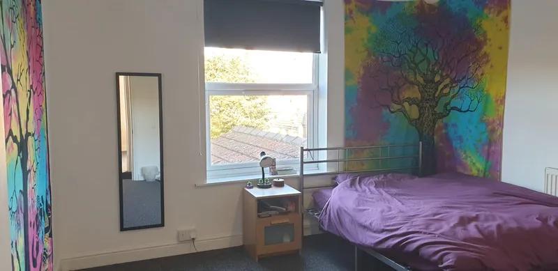 Modern 2 Bed Terraced House // AUG 2026 - Image 7